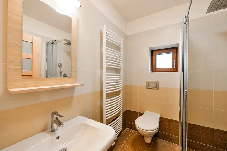 U Dívčích hradů, Smíchov - Praha 5 | Prenájom, Byt, 1-izbový, 35 m²