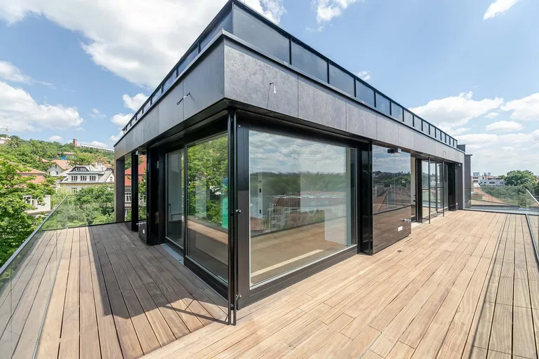 U Pernikářky, Smíchov - Prague 5 | Sale, Apartment, Four-bedroom (5+kk), 253 m²