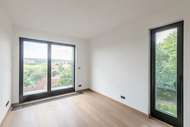 U Pernikářky, Smíchov - Prague 5 | Sale, Apartment, Four-bedroom (5+kk), 253 m²