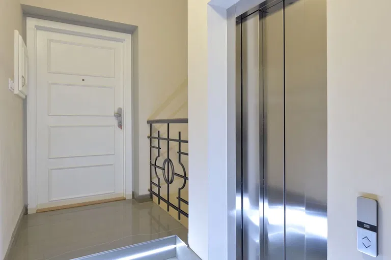 Gotthardská, Bubeneč - Praha 6 | Prenájom, Byt, 4-izbový, 129 m²