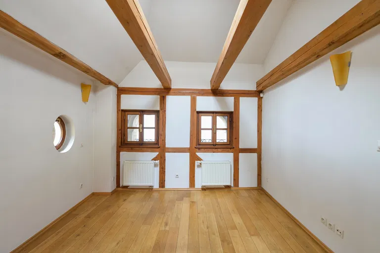 Všehrdova, Malá Strana - Prague 1 | Sale, Apartment, Two-bedroom (3+kk), 101 m²