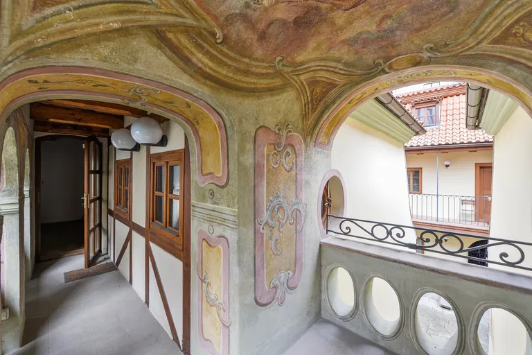 Všehrdova, Malá Strana - Prague 1 | Sale, Apartment, Two-bedroom (3+kk), 101 m²