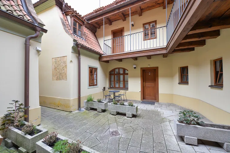 Všehrdova, Malá Strana - Prague 1 | Sale, Apartment, Two-bedroom (3+kk), 101 m²