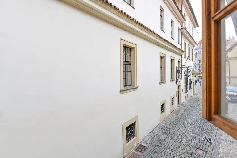 Všehrdova, Malá Strana - Prague 1 | Sale, Apartment, Two-bedroom (3+kk), 101 m²