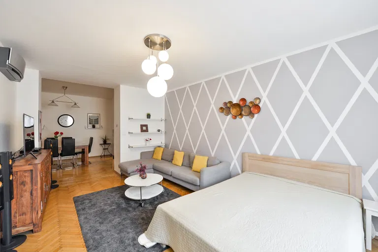 Dlouhá, Staré Město - Prague 1 | Sale, Apartment, Two-bedroom (3+kk), 85 m²