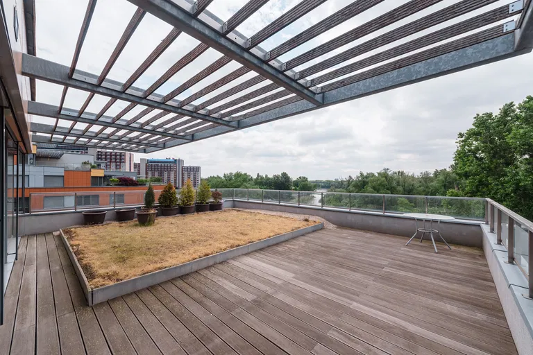 Karloveské rameno, Karlova Ves - Bratislava IV | Prenájom, Byt, 3-izbový, 145 m²