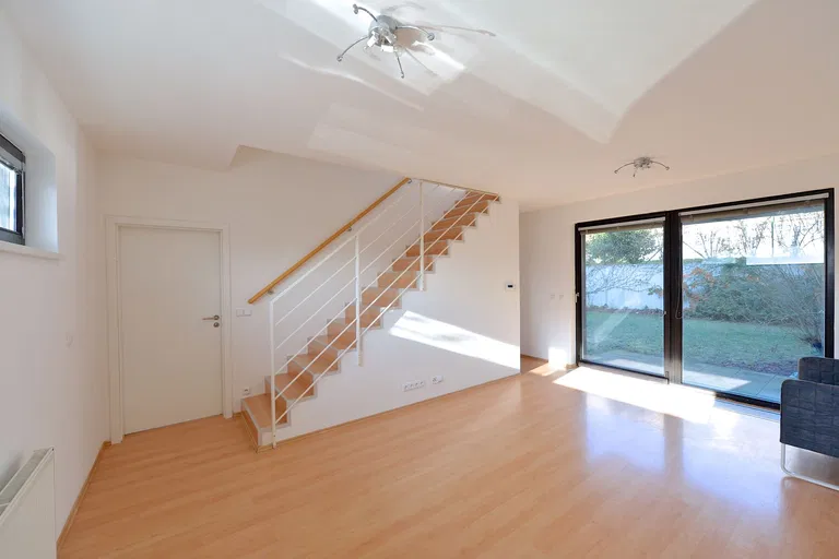 Na Lhotech, Kunratice - Praha 4 | Prenájom, Rodinný dom, 3-izbový, 110 m²