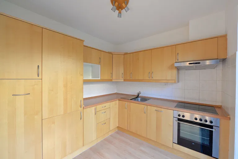 Na Lhotech, Kunratice - Praha 4 | Prenájom, Rodinný dom, 3-izbový, 110 m²