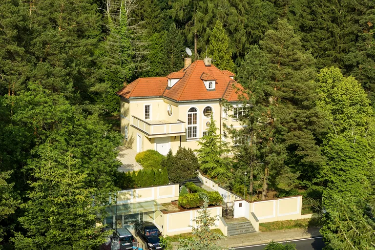 Pražská, Jevany - Praha-východ | Predaj, Rodinný dom, 7-izbový, 696 m²