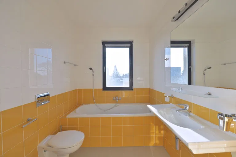 Na Lhotech, Kunratice - Praha 4 | Prenájom, Rodinný dom, 3-izbový, 110 m²