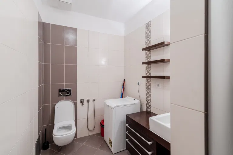 Ventúrska, Staré Mesto - Bratislava I | Prenájom, Kancelárie