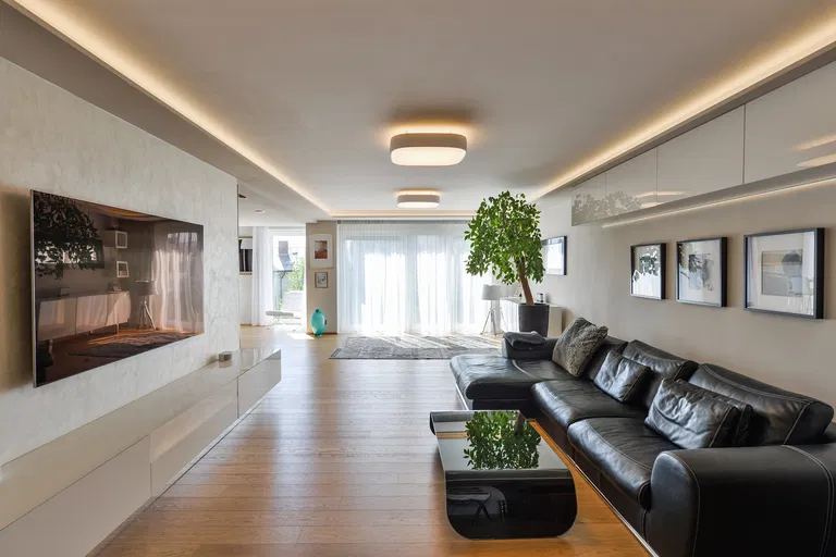 Záhřebská, Vinohrady - Prague 2 | Sale, Apartment, Four-bedroom (5+kk), 169 m²