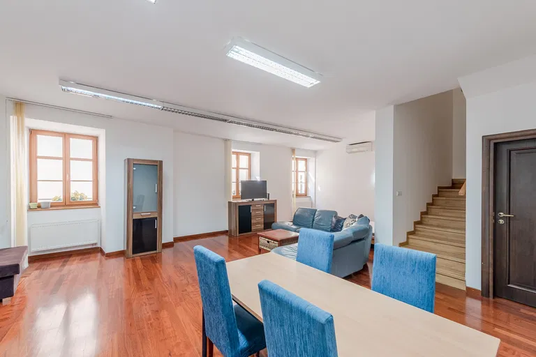 Ventúrska, Staré Mesto - Bratislava I | Rent, Apartment, Two-bedroom (3+kk), 129 m²