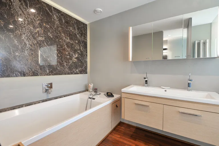 Záhřebská, Vinohrady - Prague 2 | Sale, Apartment, Four-bedroom (5+kk), 169 m²