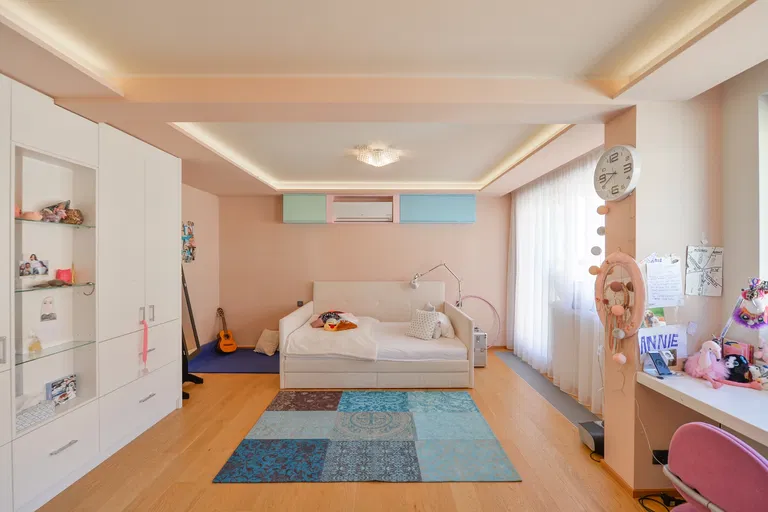 Záhřebská, Vinohrady - Prague 2 | Sale, Apartment, Four-bedroom (5+kk), 169 m²
