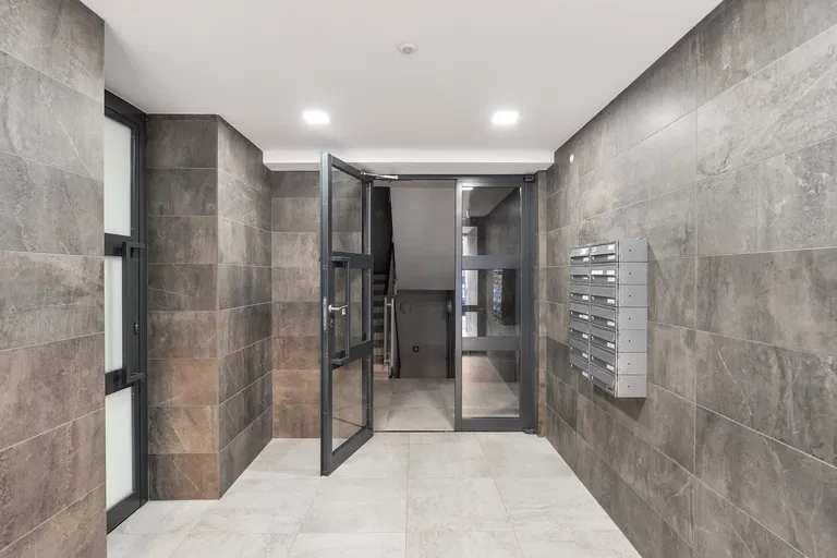 Záhřebská, Vinohrady - Prague 2 | Sale, Apartment, Four-bedroom (5+kk), 169 m²
