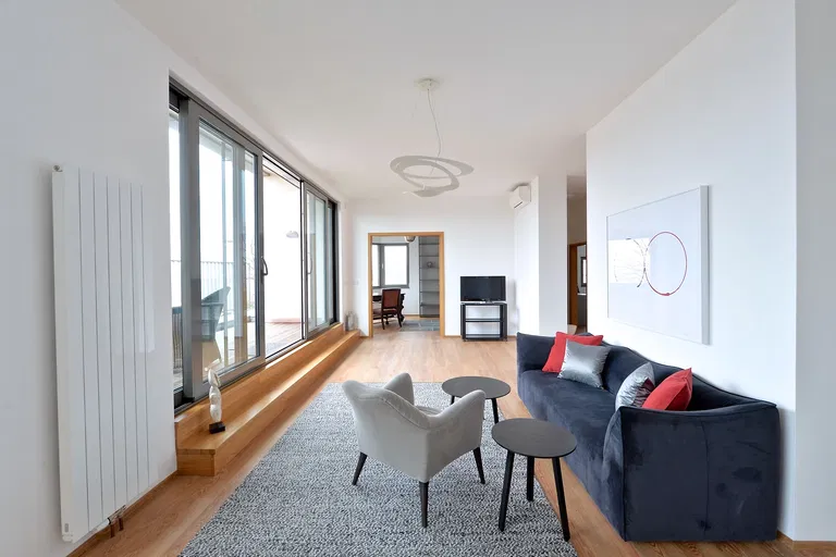 Zenklova, Libeň - Praha 8 | Prenájom, Byt, 4-izbový, 154 m²