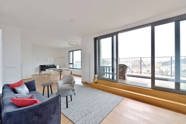 Zenklova, Libeň - Praha 8 | Prenájom, Byt, 4-izbový, 154 m²