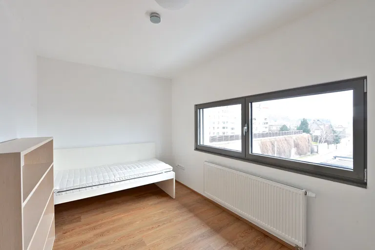 Zenklova, Libeň - Praha 8 | Prenájom, Byt, 4-izbový, 154 m²