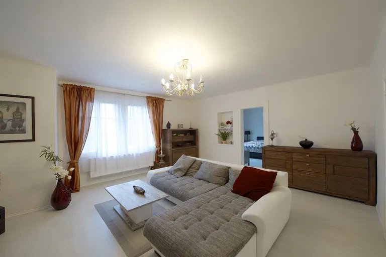 Tychonova, Hradčany - Praha 6 | Prenájom, Byt, 3-izbový, 98 m²
