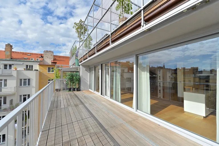 Laubova, Vinohrady - Praha 3 | Prenájom, Byt, 4-izbový, 227 m²