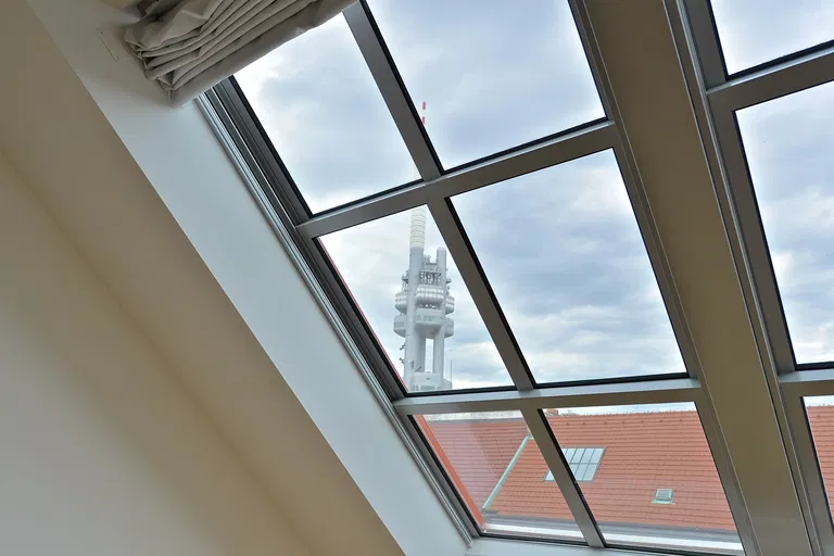 Laubova, Vinohrady - Praha 3 | Prenájom, Byt, 4-izbový, 227 m²