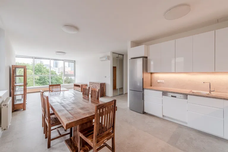Dunajská, Staré Mesto - Bratislava I | Prenájom, Byt, 4-izbový, 140 m²