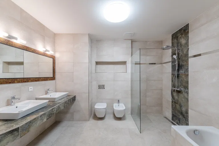 Dunajská, Staré Mesto - Bratislava I | Prenájom, Byt, 4-izbový, 140 m²