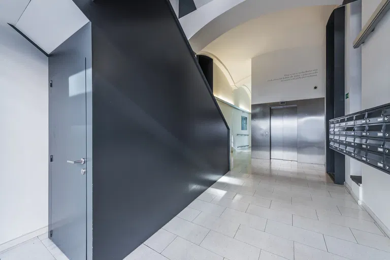 Šaldova, Karlín - Praha 8 | Prenájom, Byt, 2-izbový, 65 m²