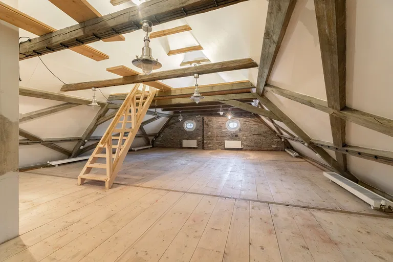 Okoř - Praha-západ | Predaj, Rodinný dom, 4-izbový, 300 m²