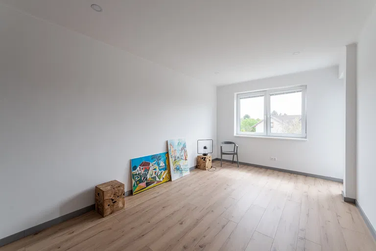 Hrušovská, Vrakuňa - Bratislava II | Sale, House, Four-bedroom (5+kk), 146 m²