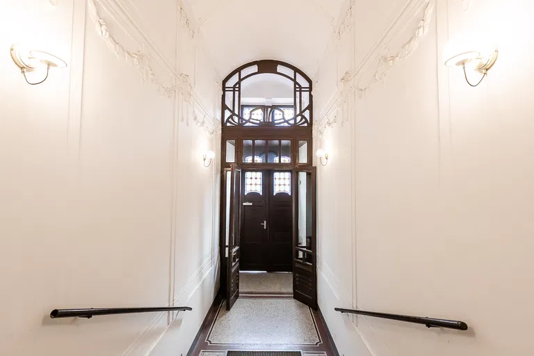 Senovážné náměstí, Nové Město - Praha 1 | Predaj, Byt, 5-izbový, 176 m²