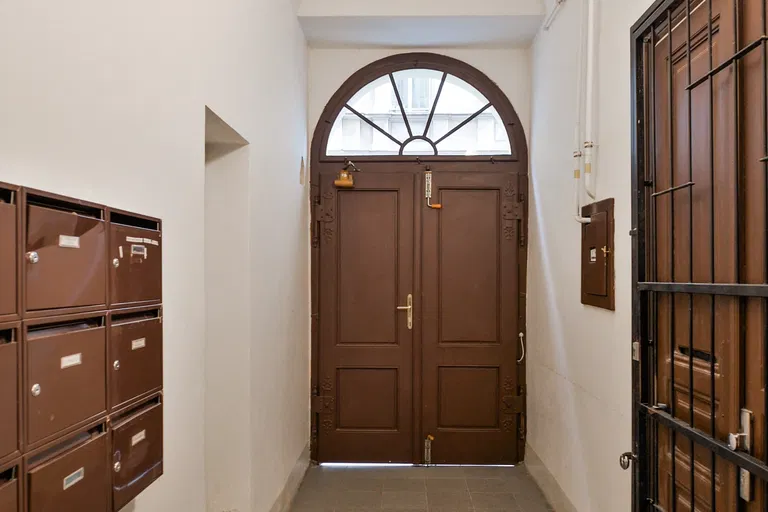 Mikovcova, Vinohrady - Prague 2 | Sale, Apartment, Two-bedroom (3+kk), 119 m²