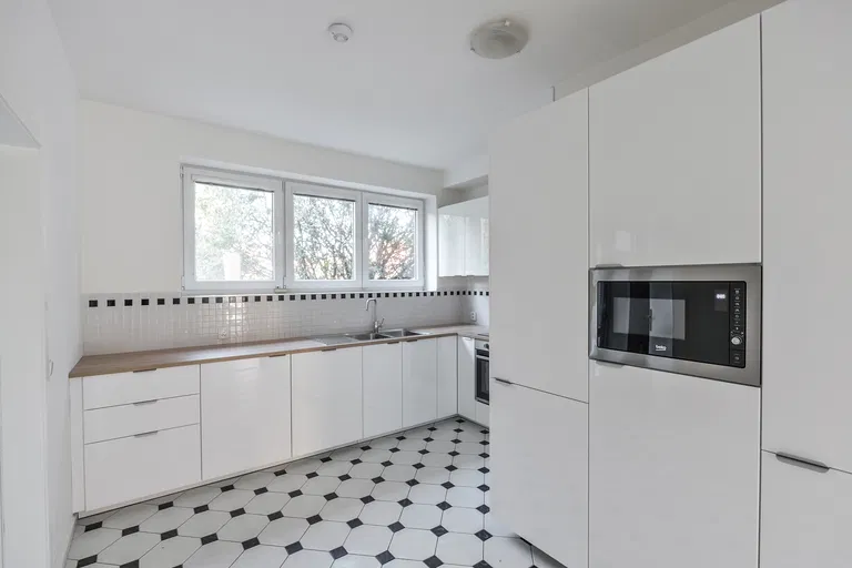 Za Dvorem, Horoměřice - Praha-západ | Predaj, Rodinný dom, 6-izbový, 253 m²