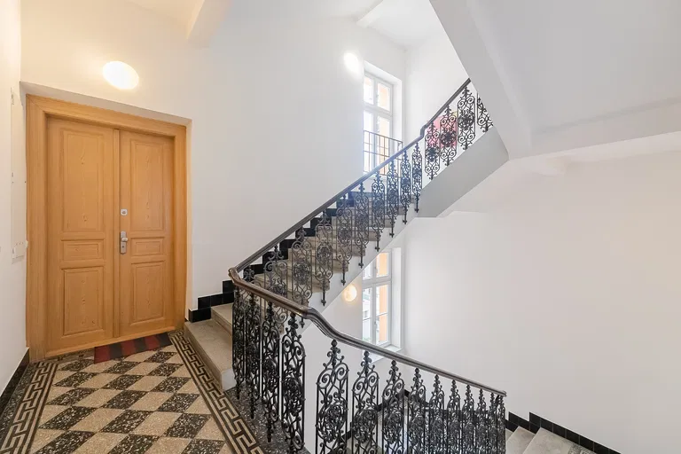 Uruguayská, Vinohrady - Praha 2 | Prenájom, Byt, 2-izbový, 88 m²