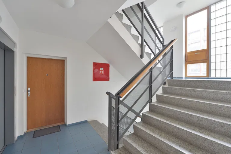 Ostrovského, Smíchov - Praha 5 | Prenájom, Byt, 4-izbový, 108 m²