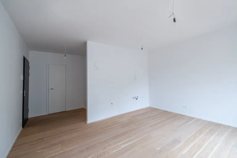 Strážna, Nové Mesto - Bratislava III | Predaj, Byt, 1-izbový, 47 m²