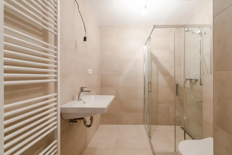 Strážna, Nové Mesto - Bratislava III | Predaj, Byt, 1-izbový, 47 m²
