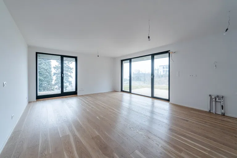Strážna, Nové Mesto - Bratislava III | Predaj, Byt, 4-izbový, 232 m²