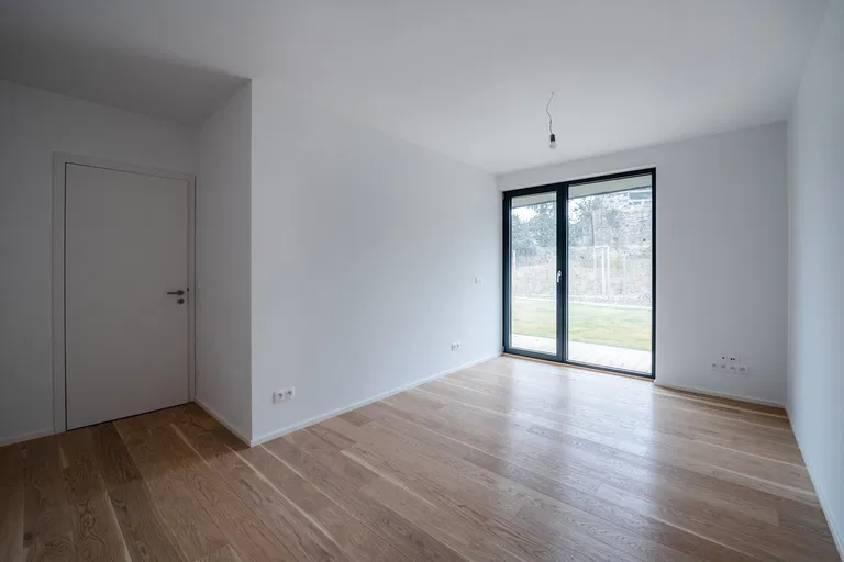 Strážna, Nové Mesto - Bratislava III | Predaj, Byt, 4-izbový, 232 m²