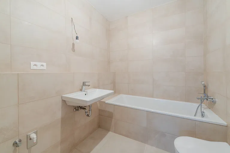 Strážna, Nové Mesto - Bratislava III | Predaj, Byt, 4-izbový, 232 m²