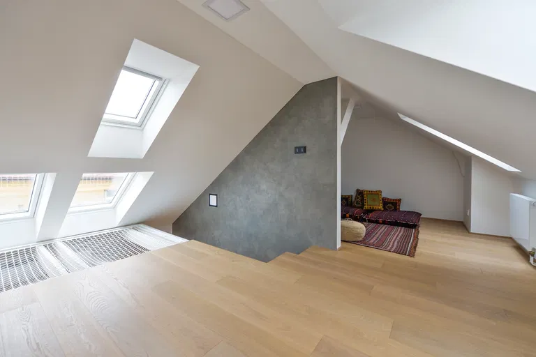 Březinova, Karlín - Praha 8 | Prenájom, Byt, 3-izbový, 116 m²