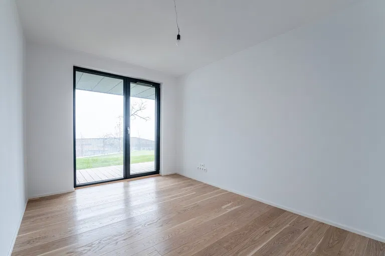 Strážna, Nové Mesto - Bratislava III | Predaj, Byt, 4-izbový, 332 m²