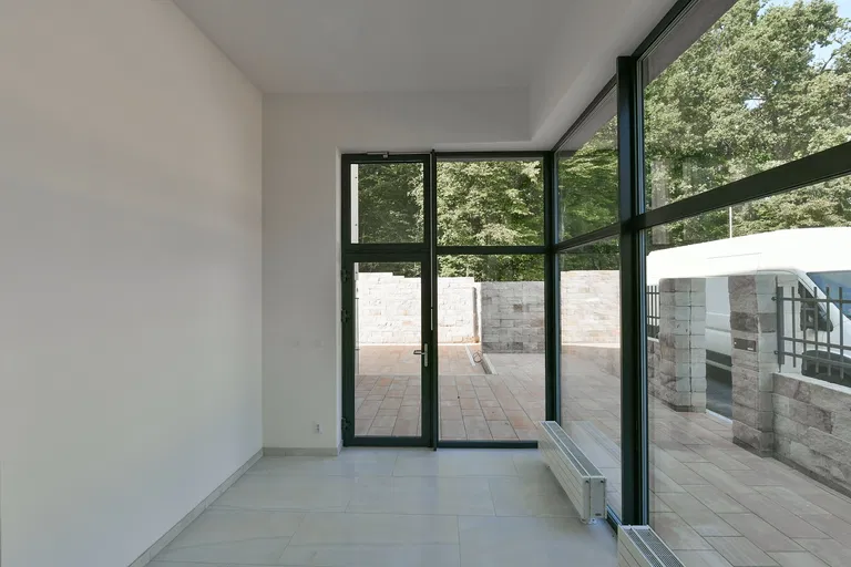 Holšická, Újezd nad Lesy - Prague 9 | Sale, House, Four-bedroom (5+kk), 343 m²