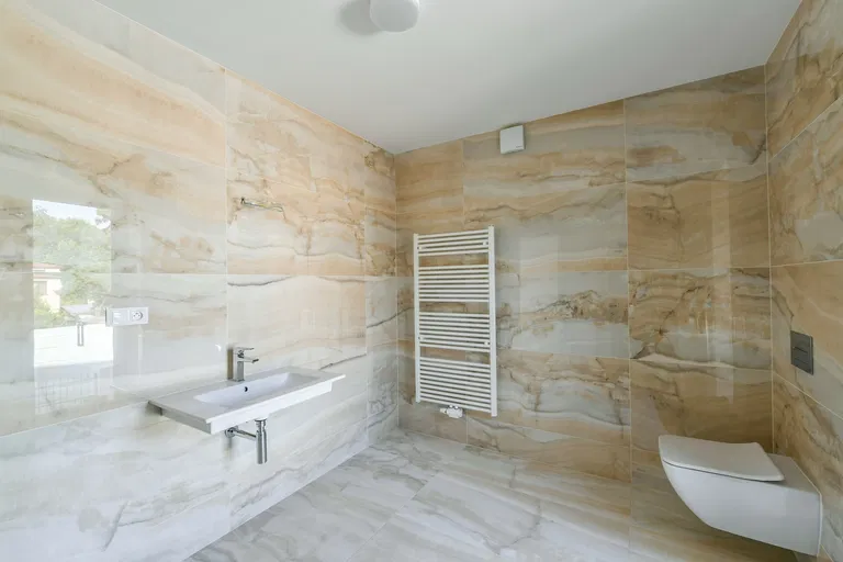 Holšická, Újezd nad Lesy - Prague 9 | Sale, House, Four-bedroom (5+kk), 343 m²