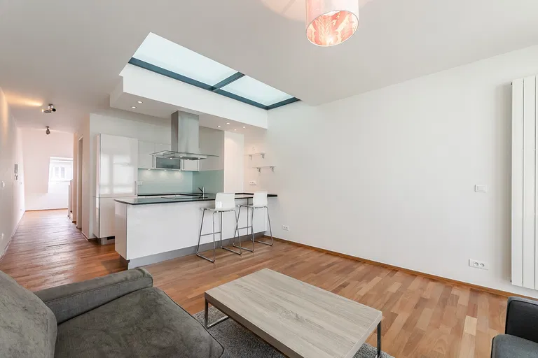 Šaldova, Karlín - Prague 8 | Sale, Apartment, Three-bedroom (4+kk), 133 m²