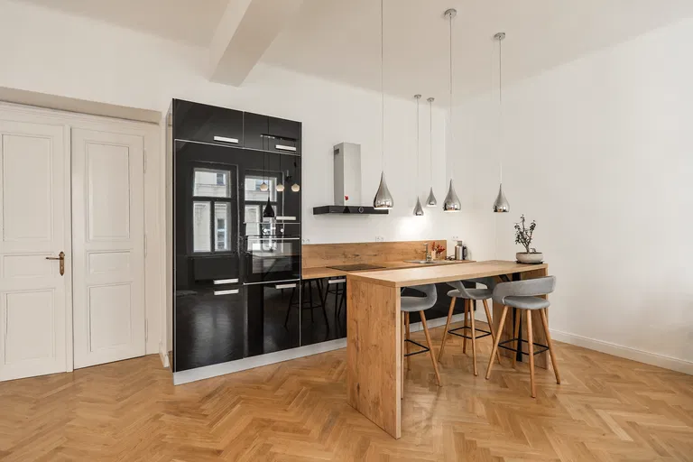 Moravská, Vinohrady - Praha 2 | Prenájom, Byt, 2-izbový, 72 m²