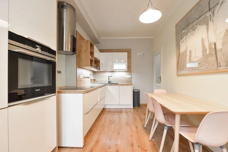 Zemědělská, Dejvice - Praha 6 | Prenájom, Byt, 2-izbový, 82 m²