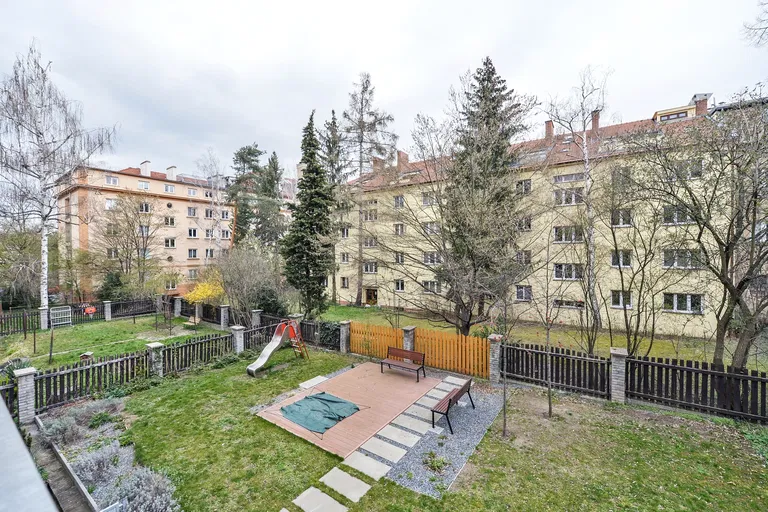 Zemědělská, Dejvice - Praha 6 | Prenájom, Byt, 2-izbový, 82 m²