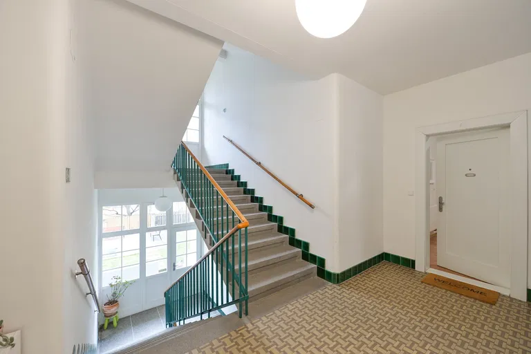 Zemědělská, Dejvice - Praha 6 | Prenájom, Byt, 2-izbový, 82 m²